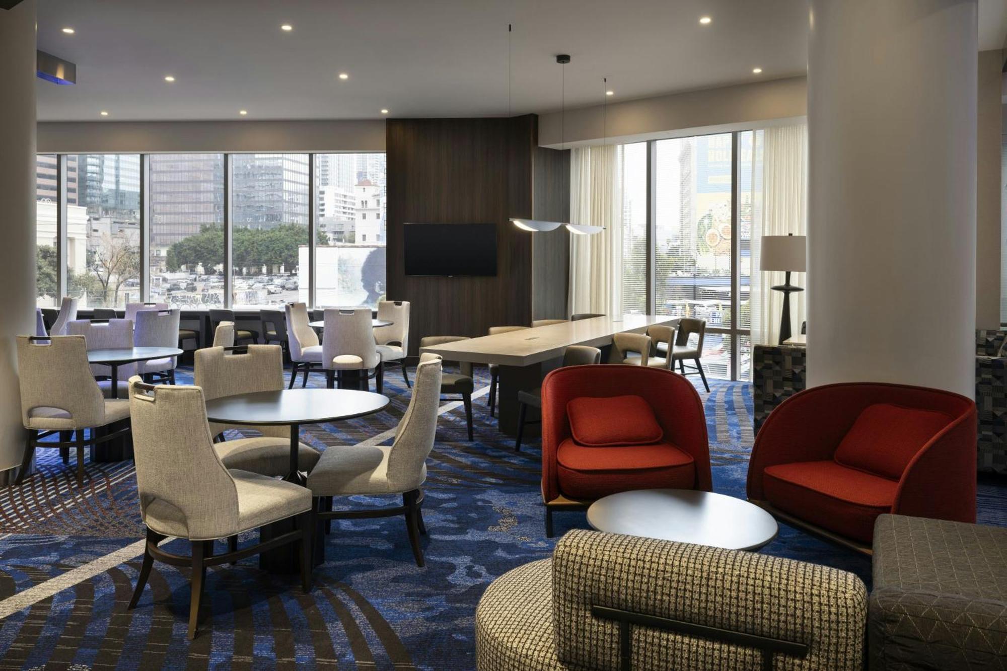 Courtyard By Marriott Los Angeles L.A. Live — Photos 1